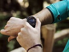 smart watch for hiking